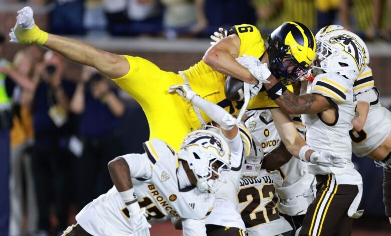 Michigan stuns Western Michigan on Hail Mary after clock controversy Michigan stuns Western Michigan on Hail Mary after clock controversy