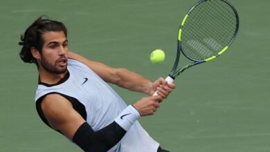 ’25 champ Carlos Alcaraz cruises to quarterfinals at US Open