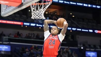 Sources: Pelicans trade Jordan Hawkins to Grizzlies in 4 Sources: Pelicans trade Jordan Hawkins to Grizzlies in 4