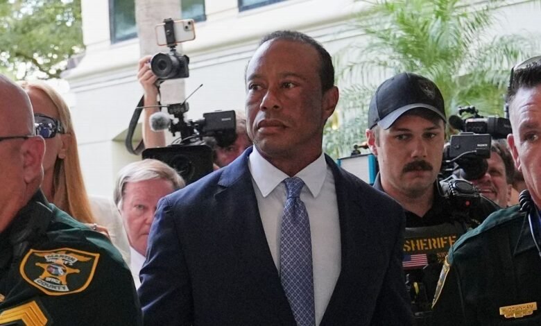 Tiger Woods strikes plea deal, has driver’s license suspended 5 years Tiger Woods strikes plea deal, has driver’s license suspended 5 years