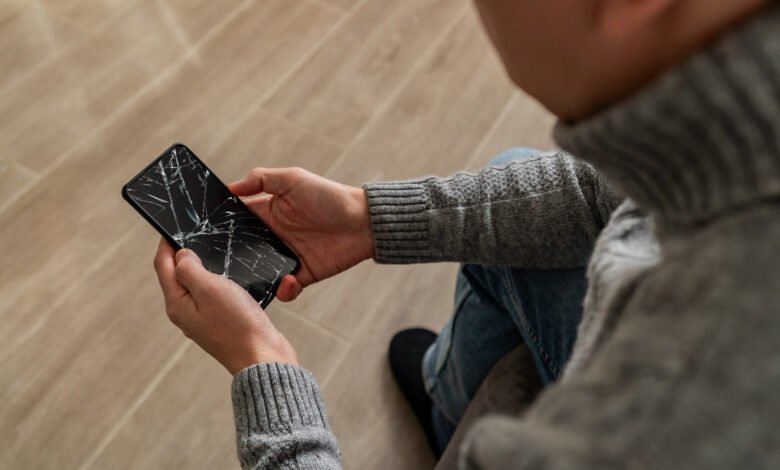 When is it no longer worth repairing your phone and buying a new one instead