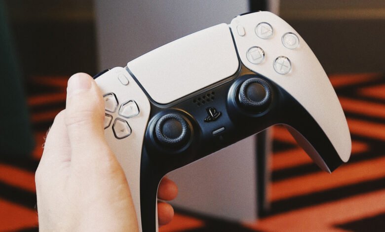 How long can you expect a PlayStation 5 DualSense controller to last? How long can you expect a PlayStation 5 DualSense controller to last?