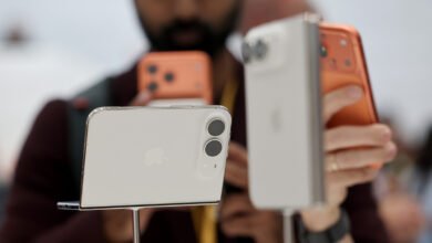 One cell quantity, two telephones: What’s iPhone handoff and which carriers help it?