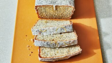 Lemon Poppy Seed Loaf Cake