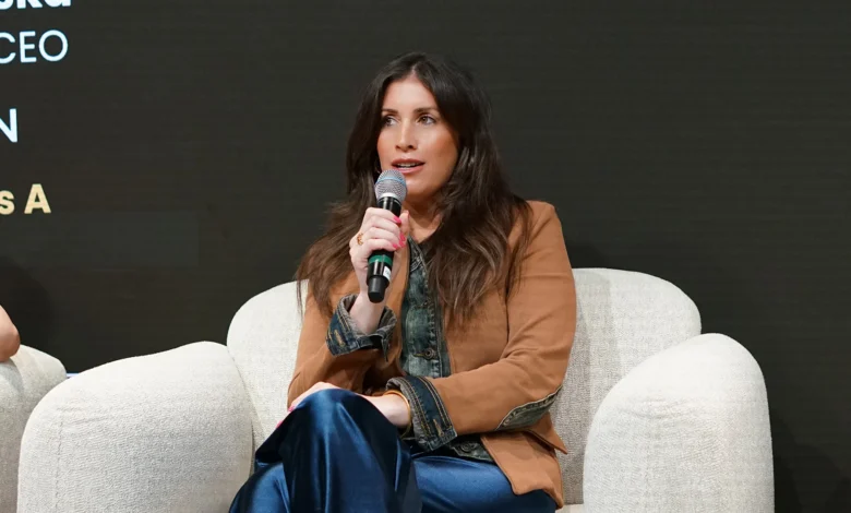 A Founder Channeled Her Cat in an Investor Meeting. Within 10 Minutes, She Got Her First Yes A Founder Channeled Her Cat in an Investor Meeting. Within 10 Minutes, She Got Her First Yes