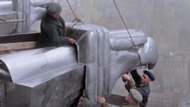 Watch the Completely Unsafe, Vertigo-Inducing Footage of Workers Building New York’s Iconic Skyscrapers Watch the Completely Unsafe, Vertigo-Inducing Footage of Workers Building New York’s Iconic Skyscrapers