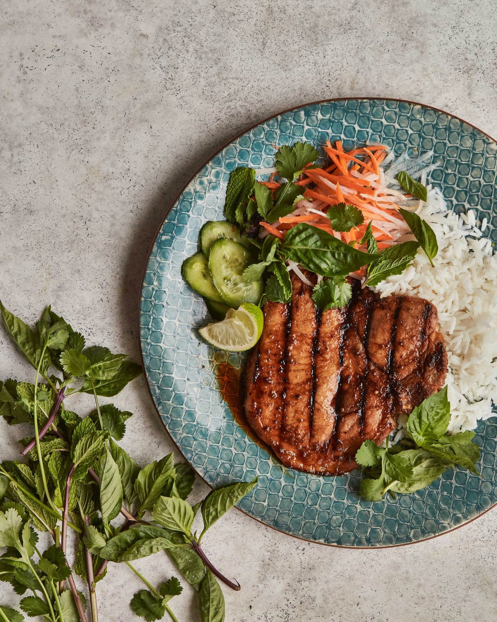 Sườn Nướng (Vietnamese Grilled Pork Chops) Vietnamese grilled pork chops
