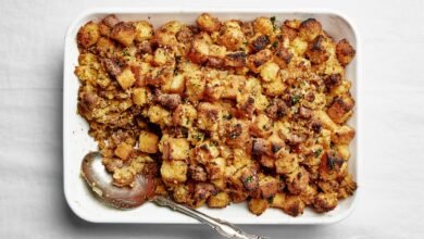Cornbread Dressing With Sausage and Corn Nuts